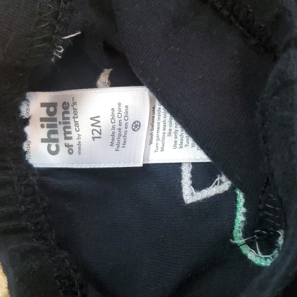 Carter's dino play outfit size 12M - Picture 6 of 6